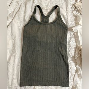 Lululemon Ebb to the street tank